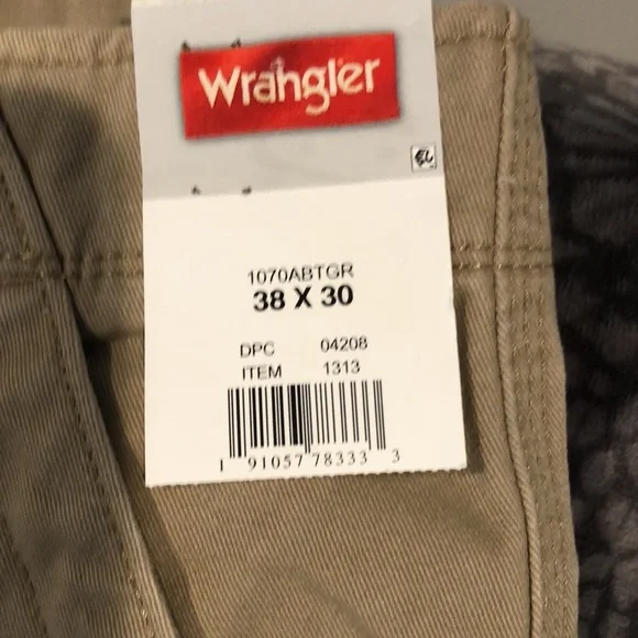 Wrangler Cargo Jeans - Picture 3 of 8